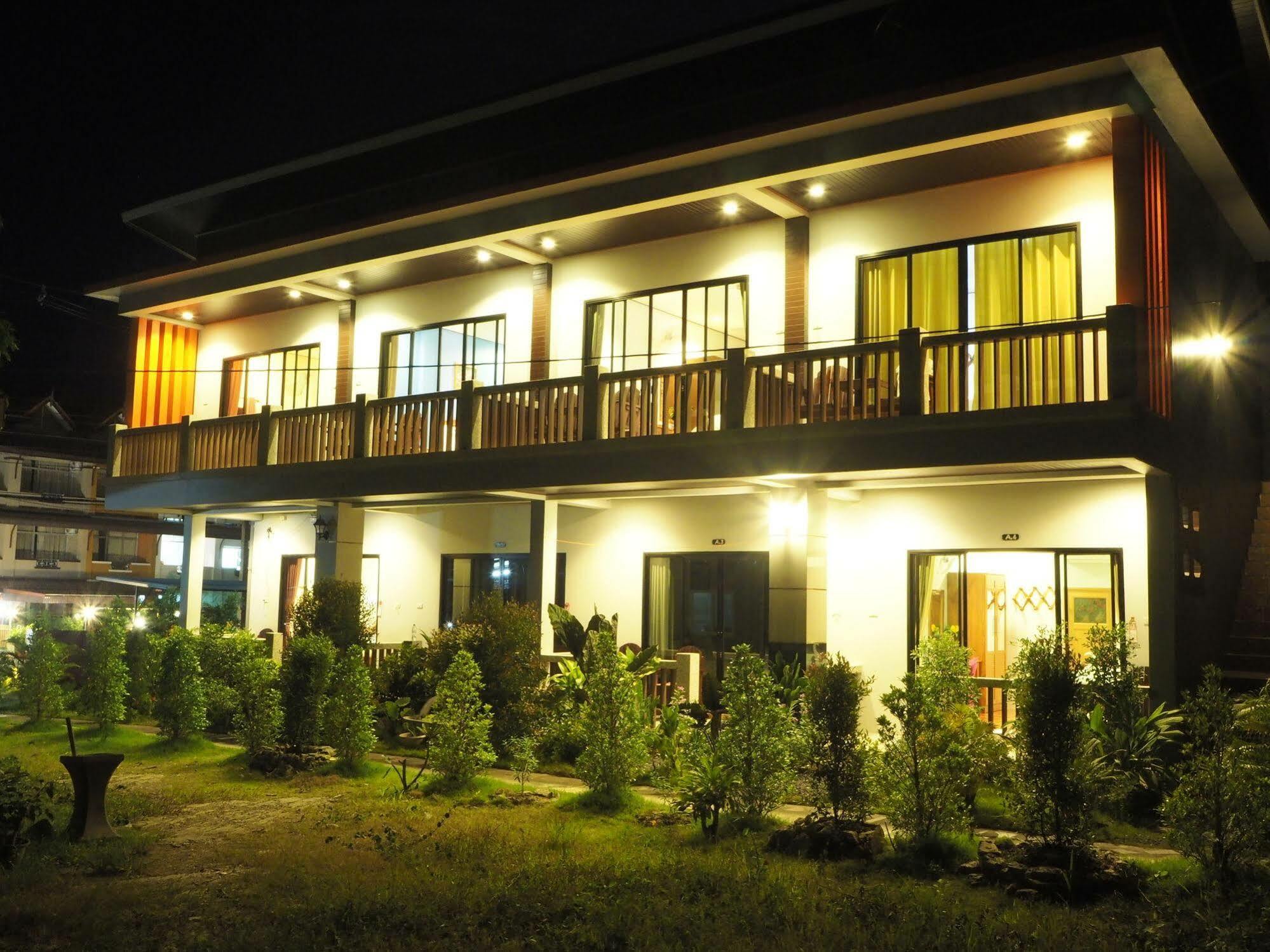 พงศ์พิพัฒน์ ลันตา แมนชั่น Hotel เกาะลันตา ภายนอก รูปภาพ