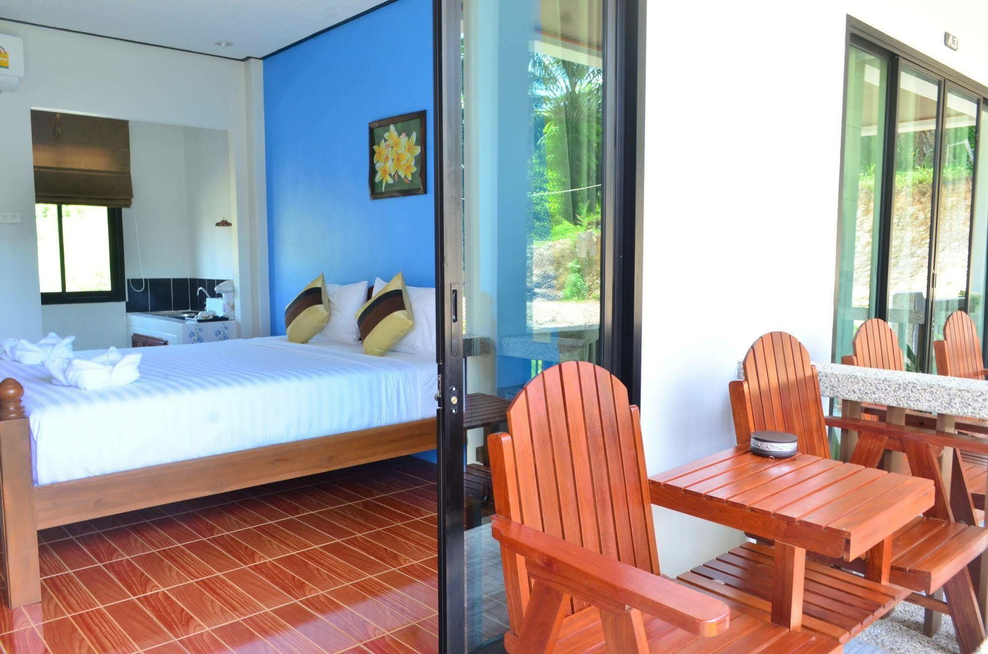 พงศ์พิพัฒน์ ลันตา แมนชั่น Hotel เกาะลันตา ภายนอก รูปภาพ